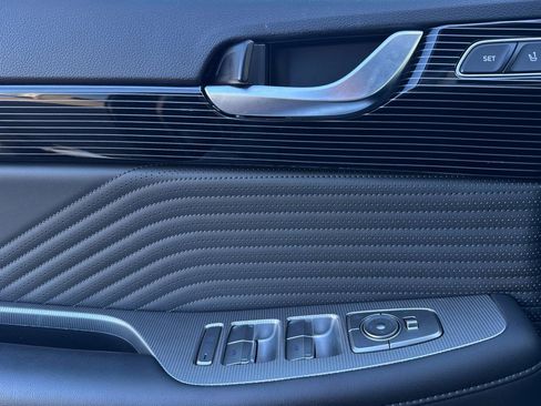 Used 2025 Hyundai Palisade Calligraphy image 13