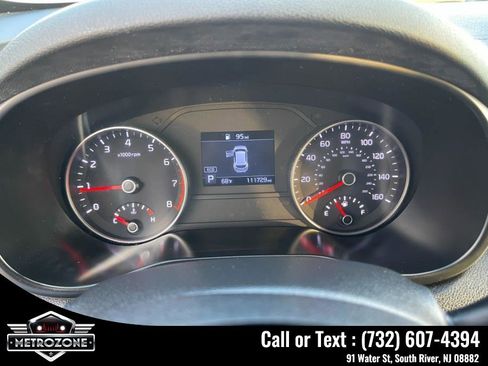 Used 2020 Kia Sportage LX image 18