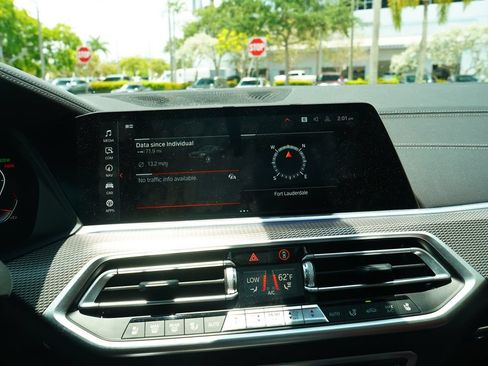 Used 2021 BMW X6 M50i w/ Executive Package AWD/4WD image 25