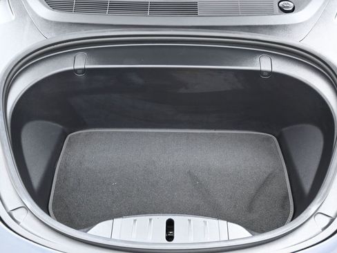 Used 2018 Tesla Model 3 Long Range image 48