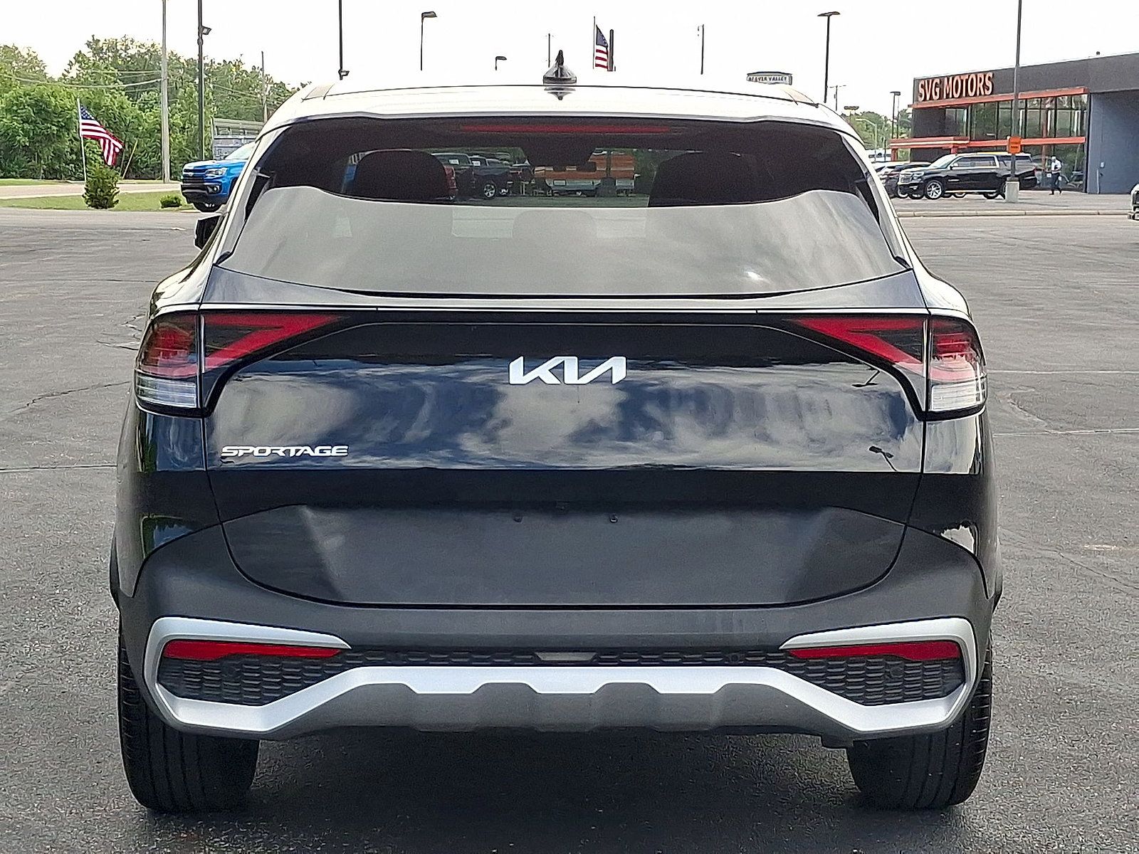 Used 2025 Kia Sportage EX FWD image 23