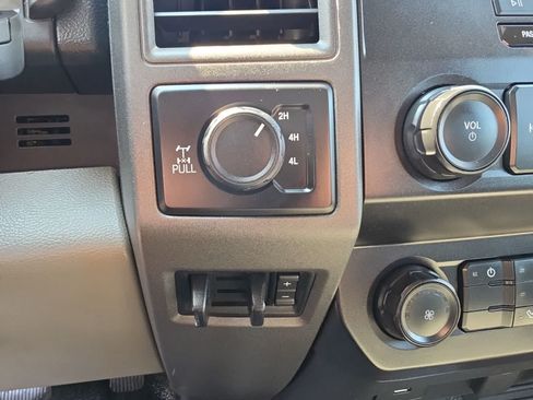 Used 2020 Ford F250 XL w/ XL Value Package AWD/4WD image 25