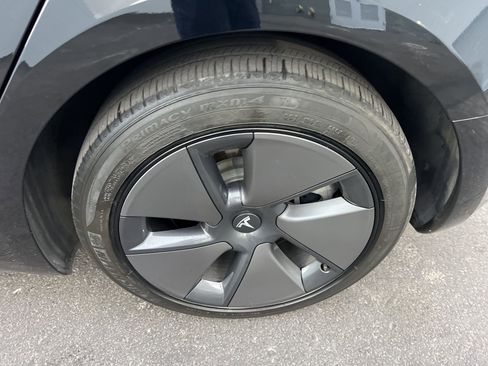 Used 2023 Tesla Model 3 Standard Range image 11