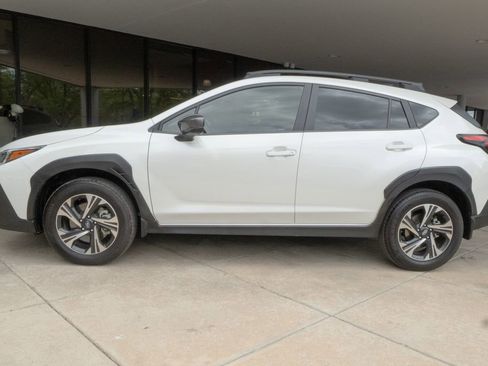 Used 2024 Subaru Crosstrek 2.0i Premium AWD/4WD image 4