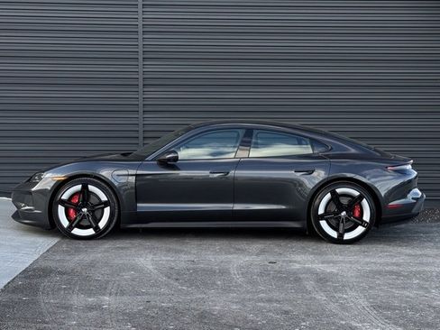 New 2025 Porsche Taycan 4S image 2