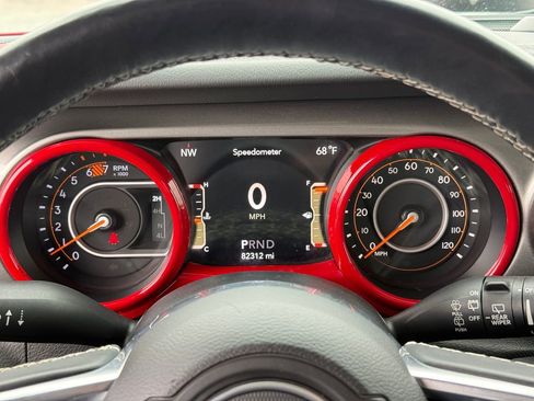 Used 2019 Jeep Wrangler Unlimited Sahara w/ Cold Weather Group image 40