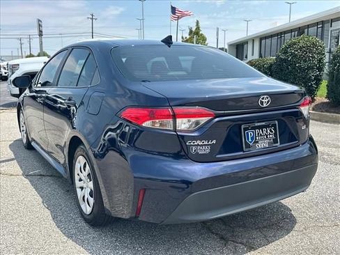 Used 2025 Toyota Corolla LE FWD image 8