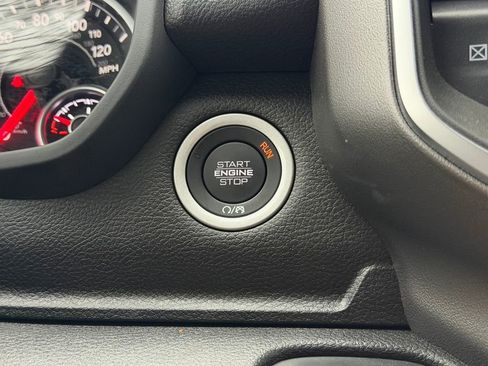 New 2026 RAM 1500 Express image 21