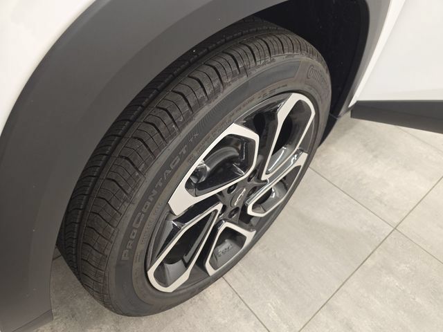 Used 2026 Chevrolet Trax RS w/ Driver Confidence Package FWD image 37