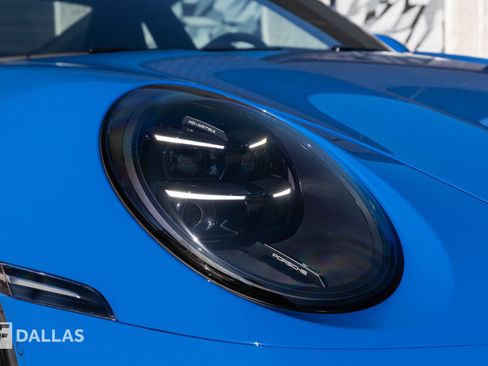 Used 2025 Porsche 911 Carrera 4 GTS image 3