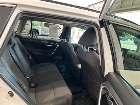 Used 2023 Toyota RAV4 XLE w/ Convenience Package FWD image 18