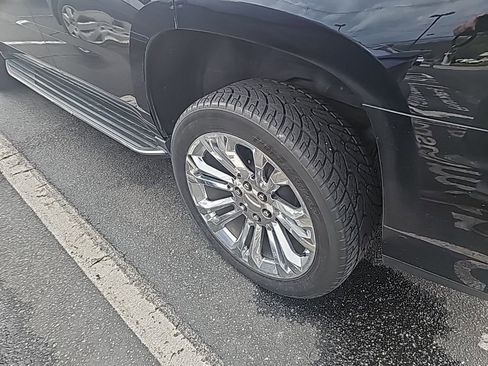 Used 2016 GMC Yukon SLT image 8