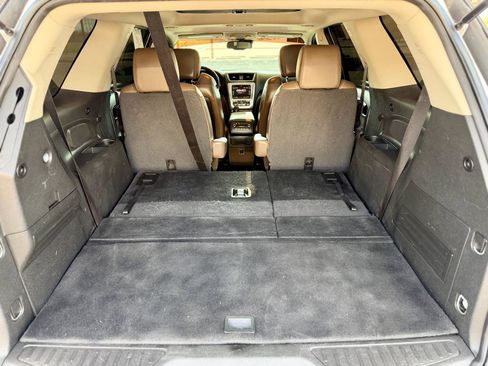 Used 2016 GMC Acadia SLT w/ Premium Edition FWD image 14