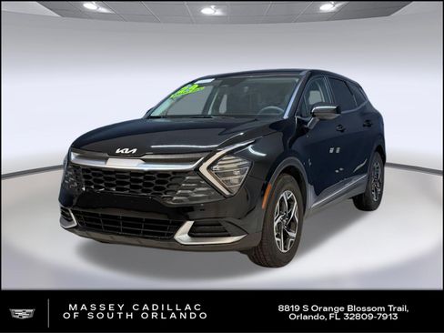 Used 2024 Kia Sportage LX image 1