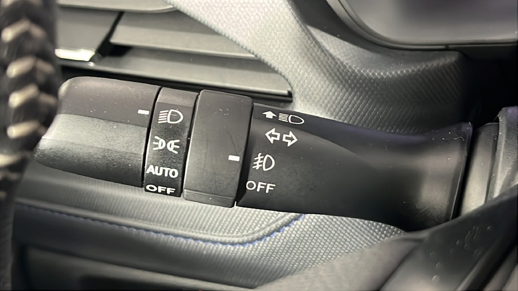 Used 2025 Subaru Forester Premium AWD/4WD image 26