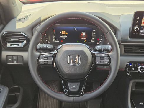 Certified 2025 Honda Pilot Black Edition image 22