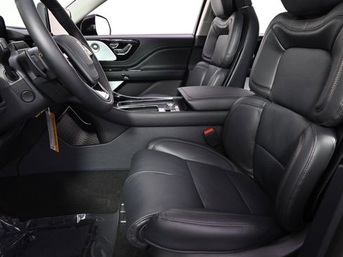 New 2026 Lincoln Aviator Reserve image 13