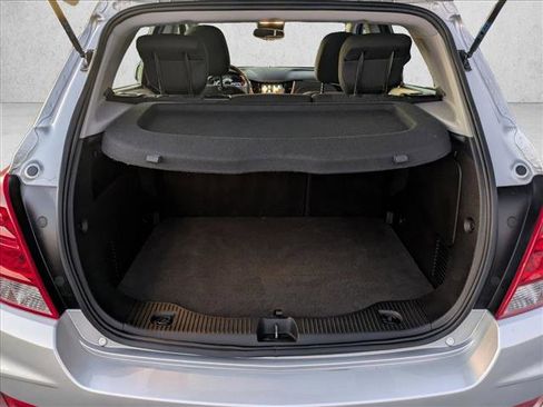 Used 2018 Chevrolet Trax LS image 6