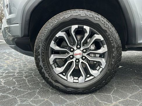 Certified 2024 GMC Canyon Denali image 14