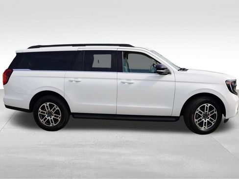Certified 2025 Ford Expedition Max Active RWD image 3