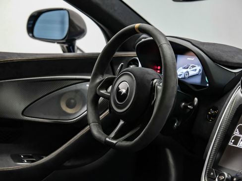 Used 2019 McLaren 600LT RWD image 47