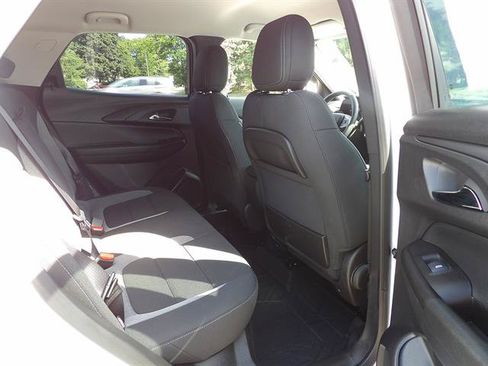 Certified 2026 Chevrolet TrailBlazer LT w/ Convenience Package FWD image 37