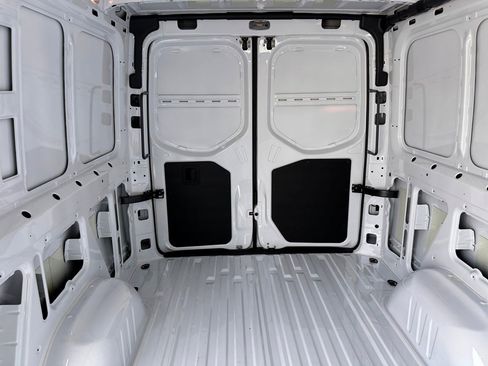 Used 2025 Mercedes-Benz Sprinter 2500 image 19