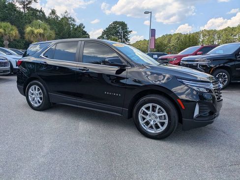 Used 2024 Chevrolet Equinox LT FWD image 2