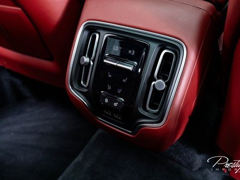 Used 2021 Aston Martin DBX image 57