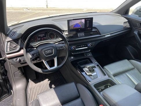 Used 2021 Audi Q5 2.0T Premium w/ Convenience Package AWD/4WD image 11