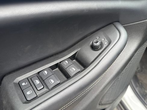 Used 2024 Jeep Grand Cherokee Limited AWD/4WD image 11