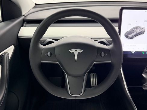 Used 2021 Tesla Model Y Performance image 16