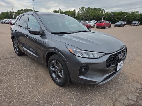 Used 2023 Ford Escape ST-Line Select w/ Tech Pack #2 AWD/4WD image 15