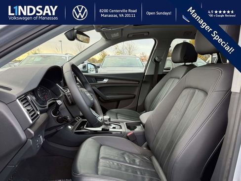 Used 2023 Audi Q5 2.0T Premium w/ Convenience Package image 9