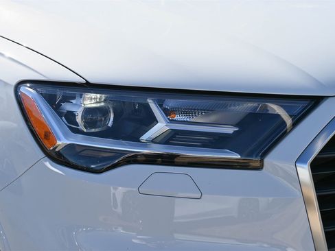 Used 2023 Audi Q7 2.0T Premium w/ Convenience Package image 24