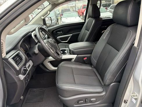 Used 2019 Nissan Titan PRO-4X image 13