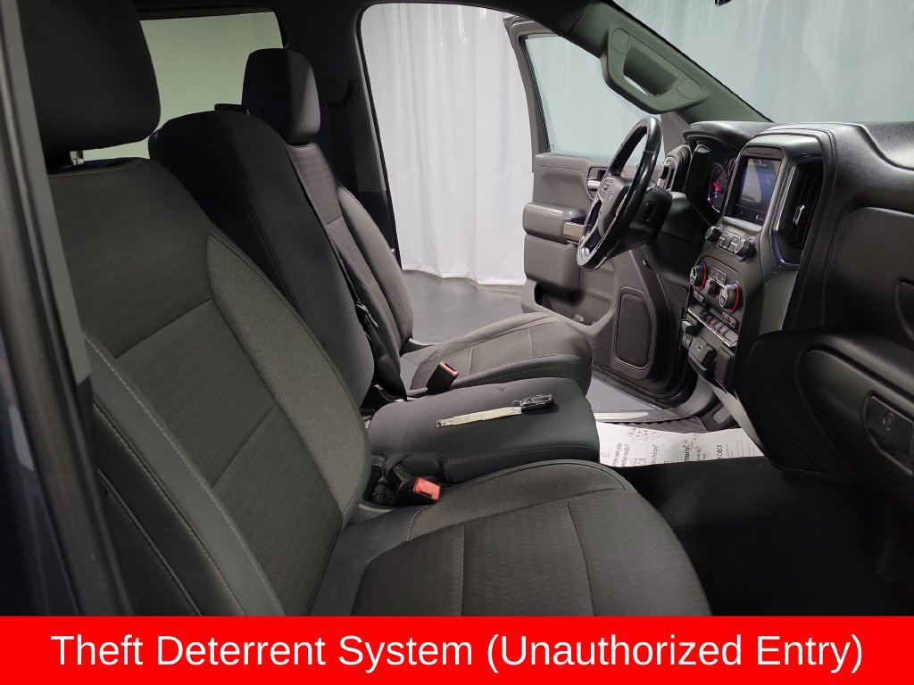 Used 2019 Chevrolet Silverado 1500 RST AWD/4WD image 35
