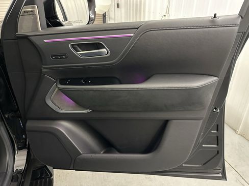 Certified 2025 INFINITI QX80 Sensory image 45