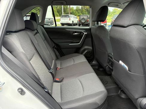 Used 2024 Toyota RAV4 XLE image 8