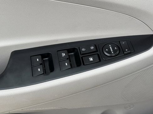 Used 2019 Hyundai Tucson Value image 17