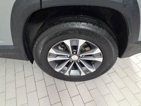 Used 2025 Chevrolet Equinox LT w/ Convenience Package II AWD/4WD image 8