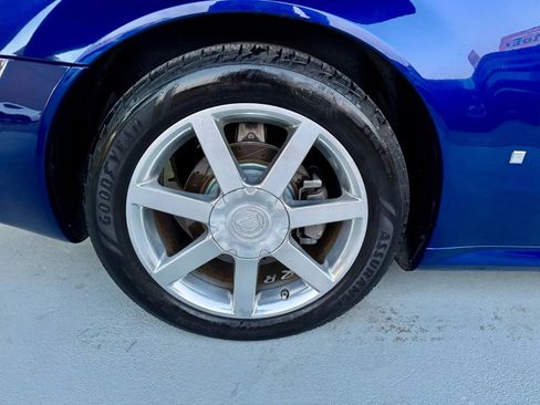 Used 2006 Cadillac XLR image 12