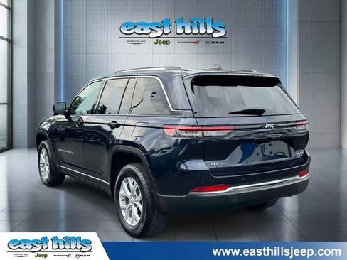 Used 2023 Jeep Grand Cherokee Limited AWD/4WD image 4