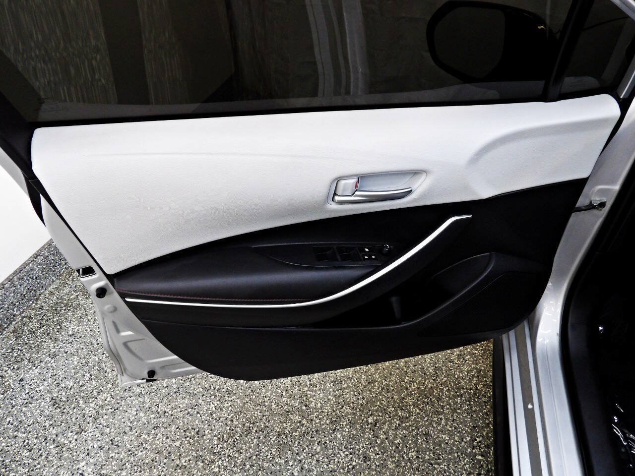 Used 2023 Toyota Corolla SE FWD image 7