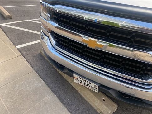 Used 2017 Chevrolet Silverado 1500 LT w/ All Star Edition AWD/4WD image 6