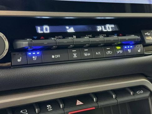 Certified 2026 Toyota Tundra Limited AWD/4WD image 17