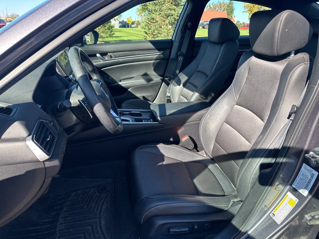 Used 2019 Honda Accord Sport image 13