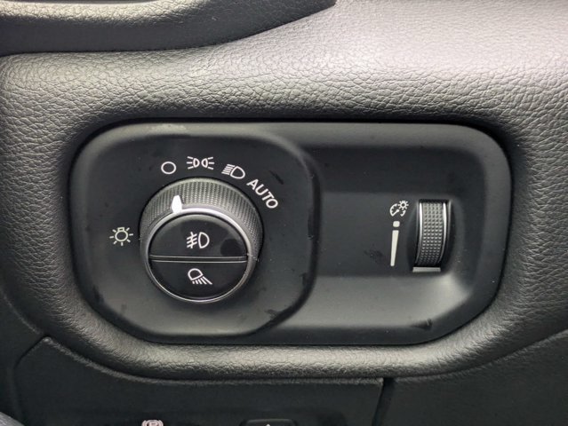 Used 2025 RAM 1500 Big Horn AWD/4WD image 23