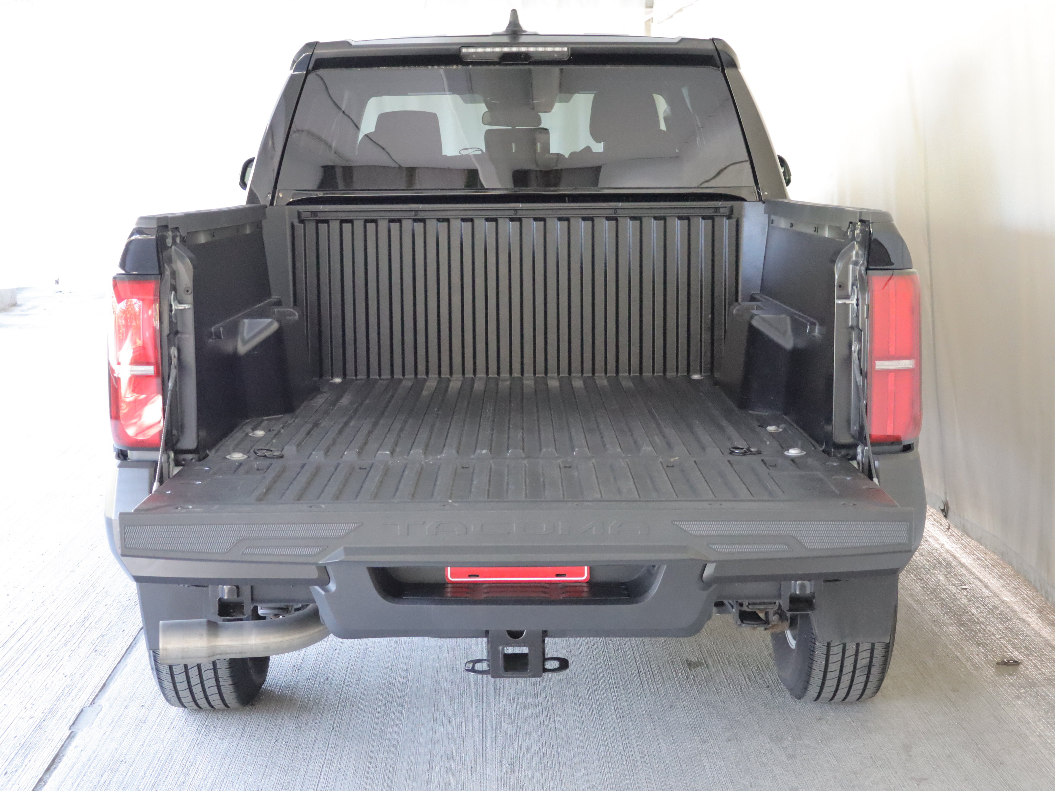 Used 2024 Toyota Tacoma SR RWD image 26