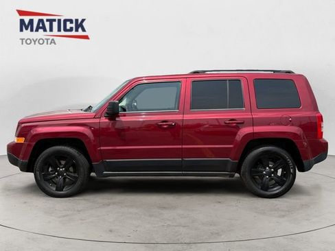 Used 2015 Jeep Patriot Sport w/ Power Value Group FWD image 4